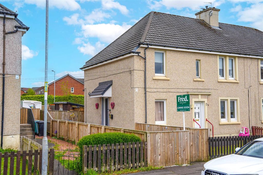 Property photo 2 of 27