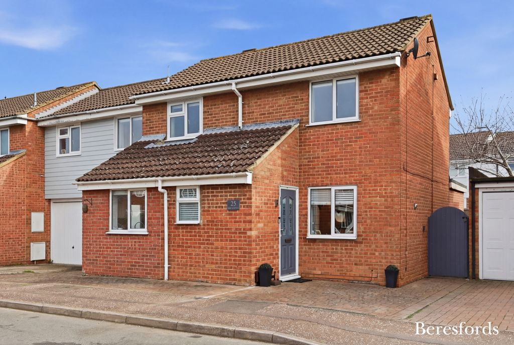 Property photo 1 of 22 Front