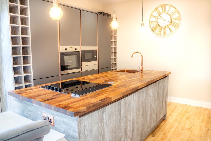 Property photo 3 of 14 Photo 13