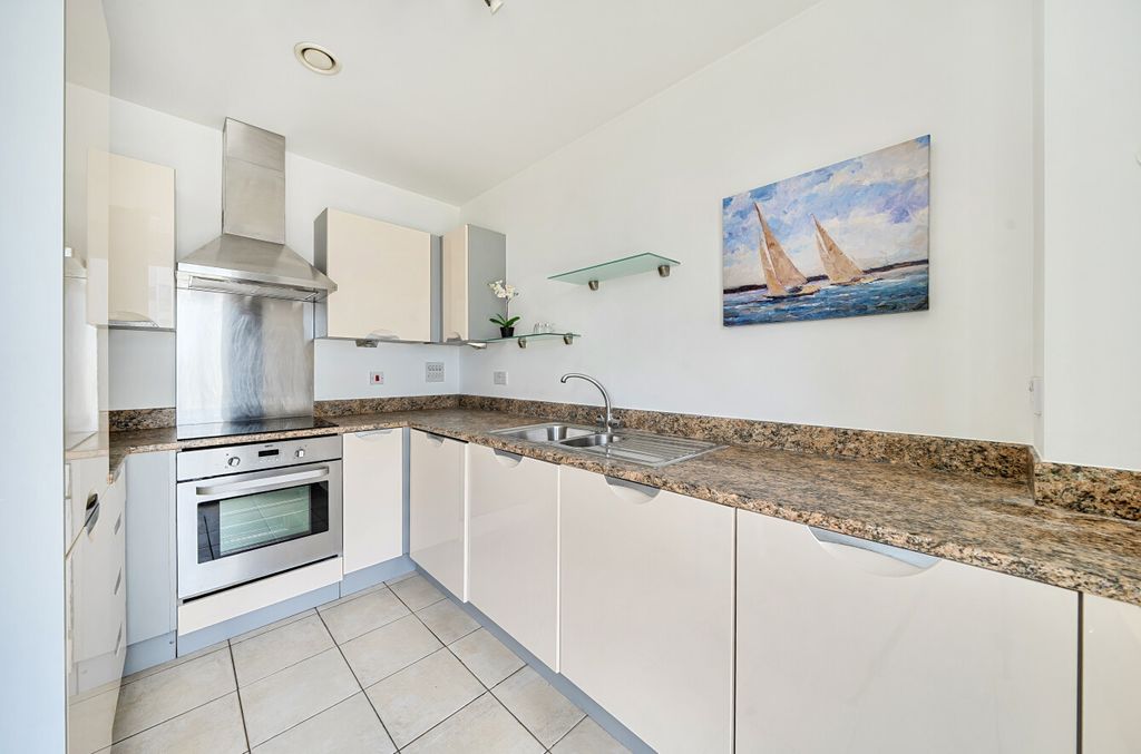 Property photo 3 of 14 1450095-25-69E8d1...