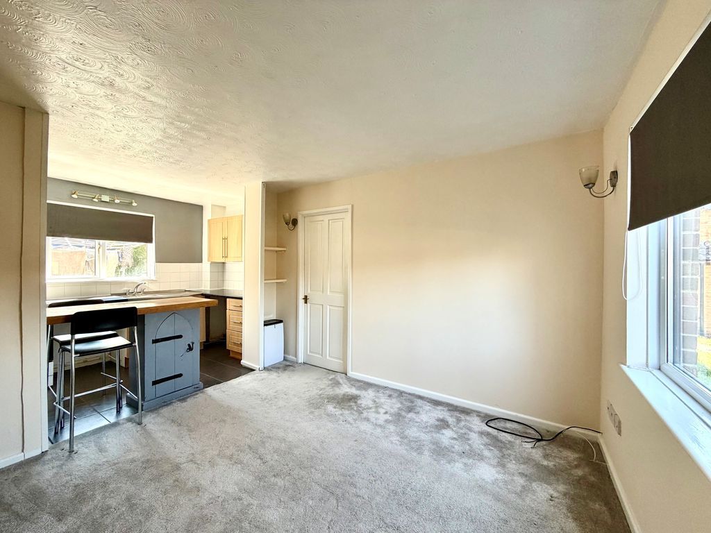 Property photo 3 of 10 Living Dining Kitchen