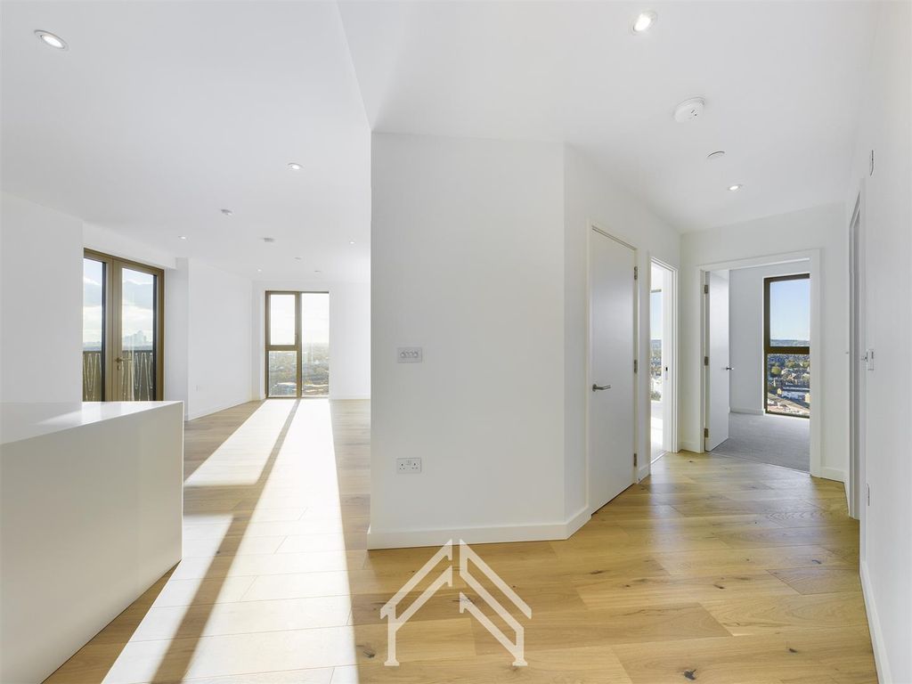 Property photo 2 of 16 Cam00128P1-Pr0106-Still06.Jpg