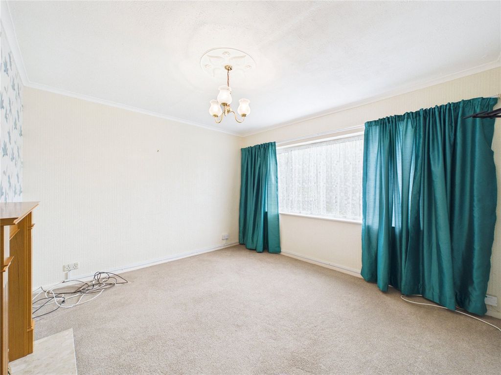 Property photo 3 of 20 Picture No. 12