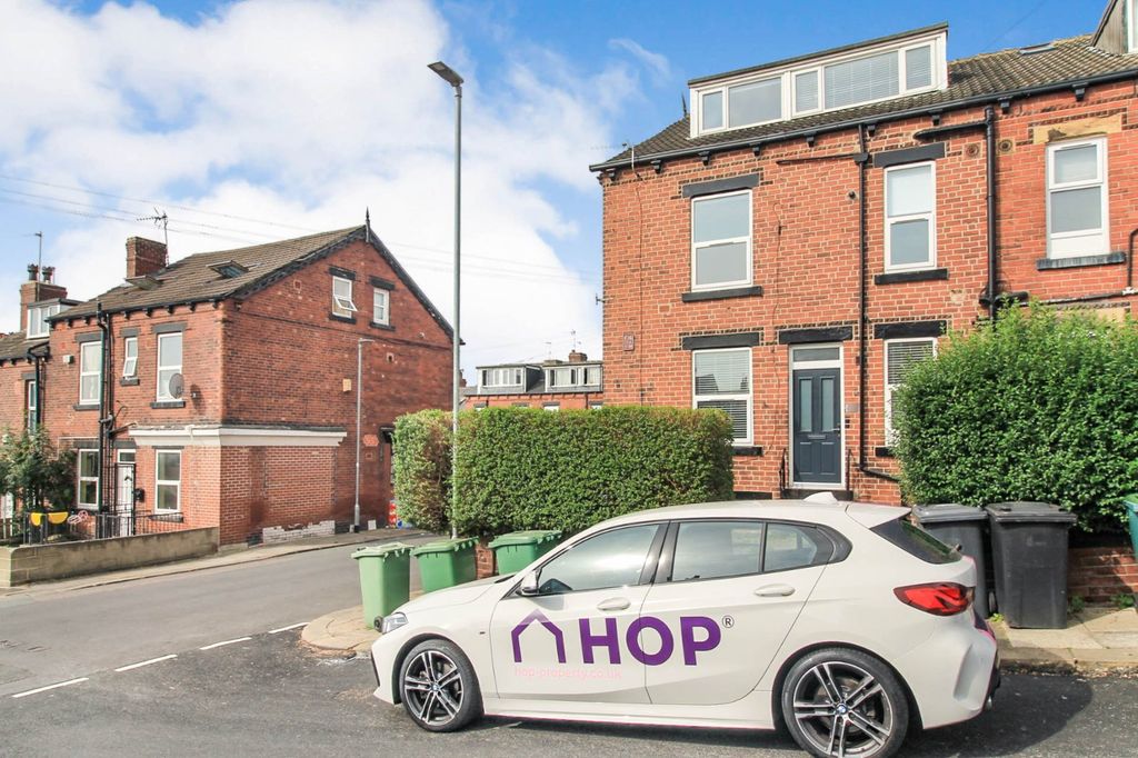 Property photo 2 of 17 Picture No. 19