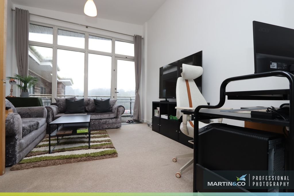 Property photo 3 of 15