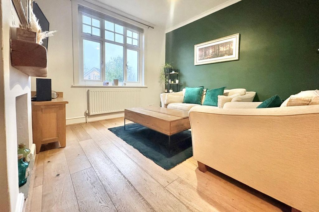 Property photo 3 of 17 Picture No. 13