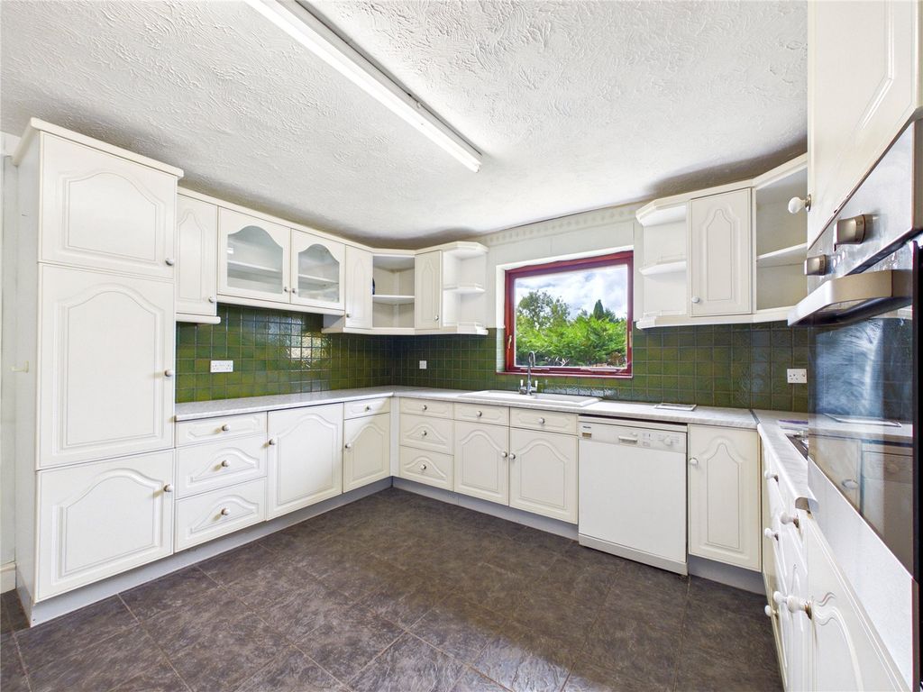 Property photo 2 of 24 Picture No. 56