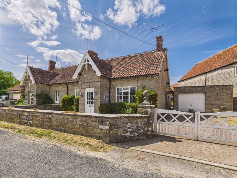 Property photo 1 of 19 Photo 19