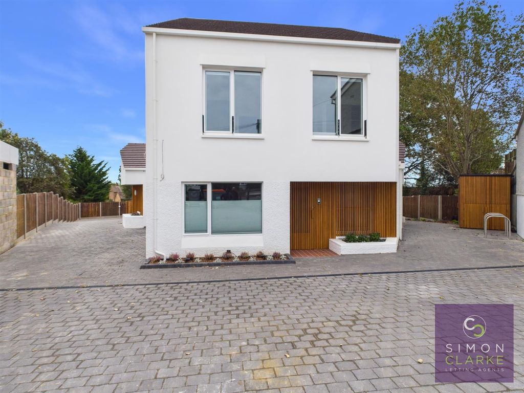 Property photo 1 of 17 Cam05425G0-Pr0177-Still008.Jpg
