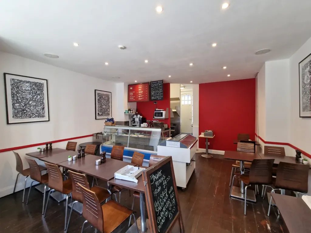 Property photo 3 of 6