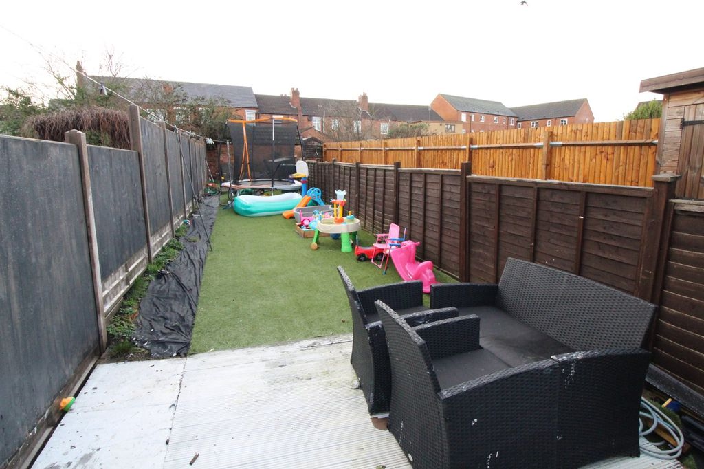 Property photo 2 of 14 Rear Garden