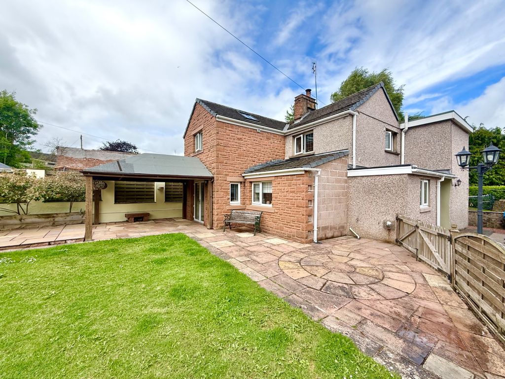 Property photo 1 of 24