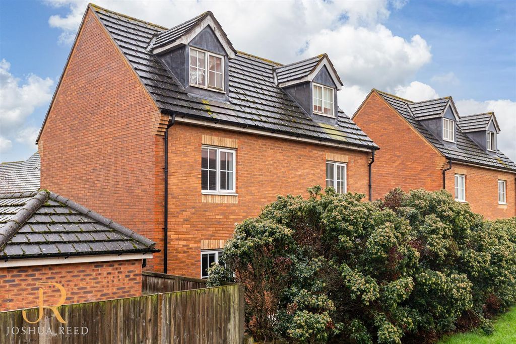 Property photo 1 of 18 External-4.Jpg