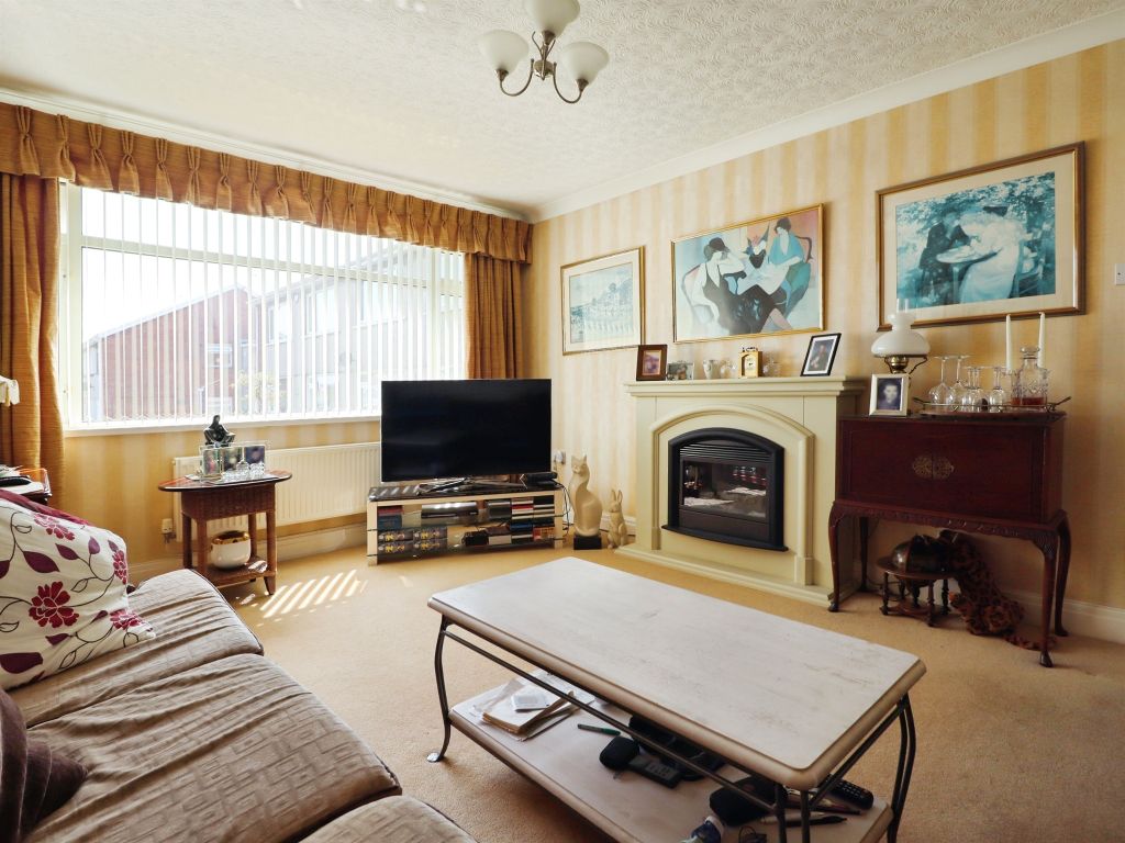 Property photo 2 of 19