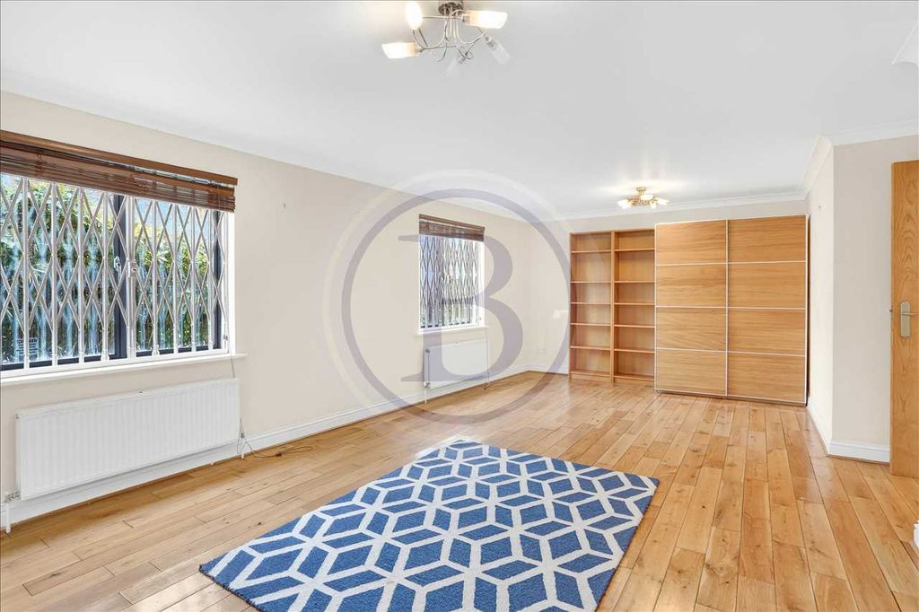 Property photo 1 of 13 Main Picture