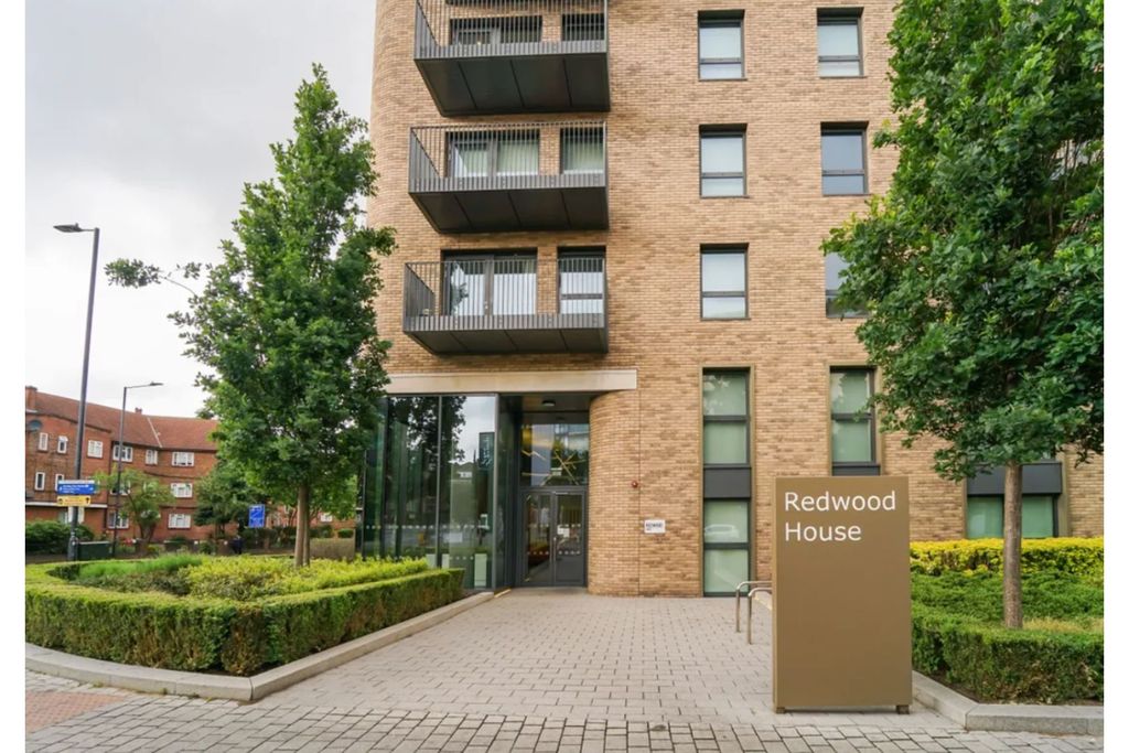 Property photo 1 of 14 Front