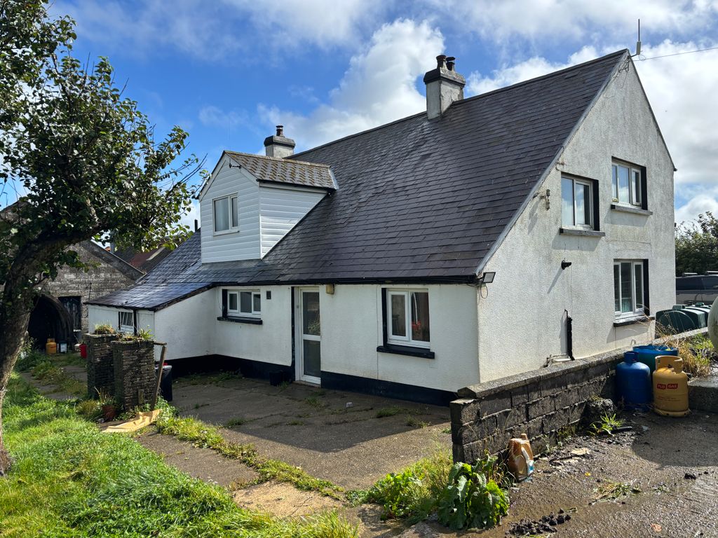 Property photo 3 of 19