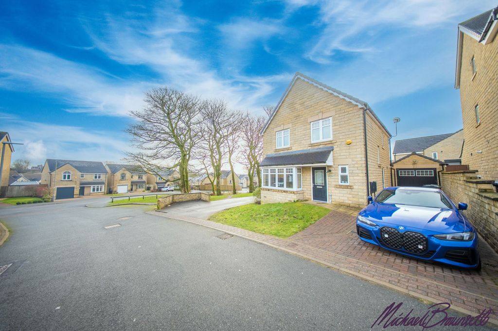 Property photo 1 of 25