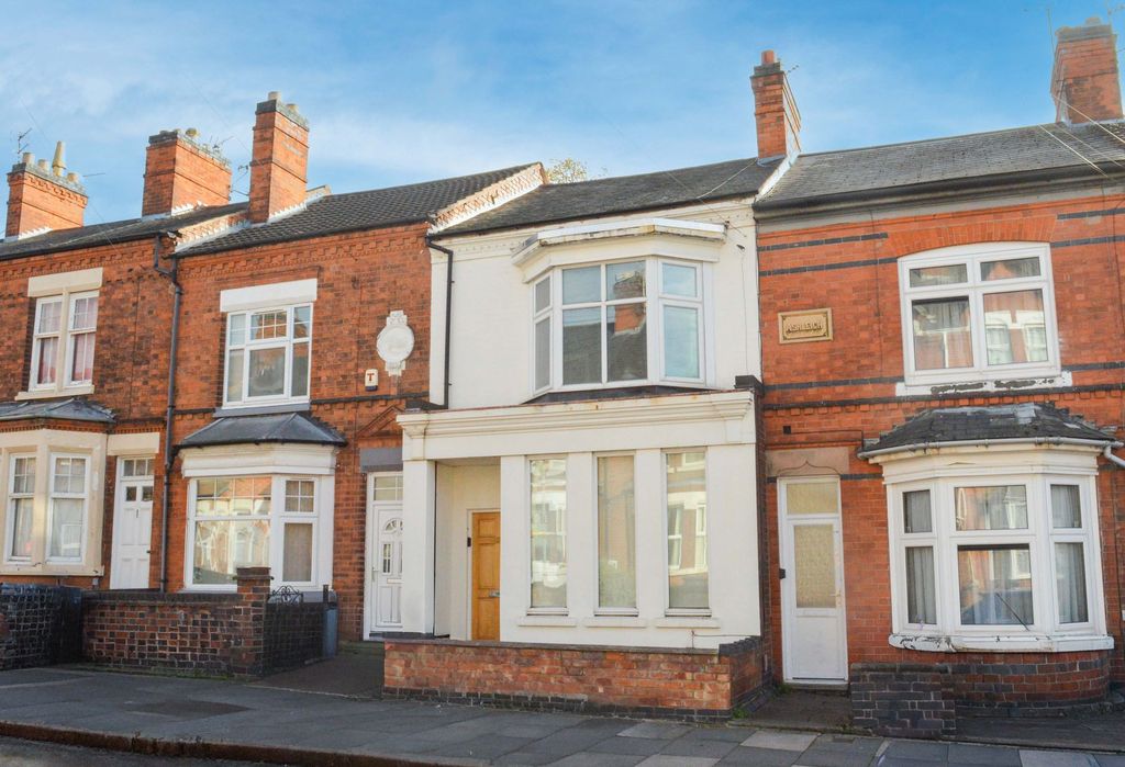 Property photo 1 of 16