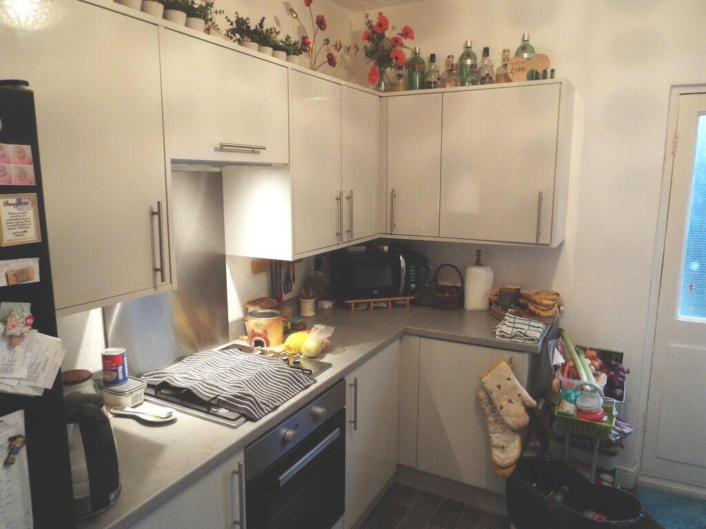 Property photo 3 of 5 Kitchen