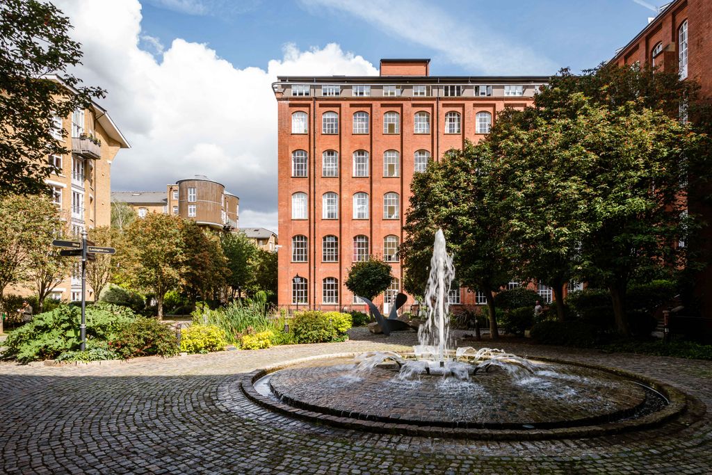 Property photo 2 of 40 2 (4).Jpg