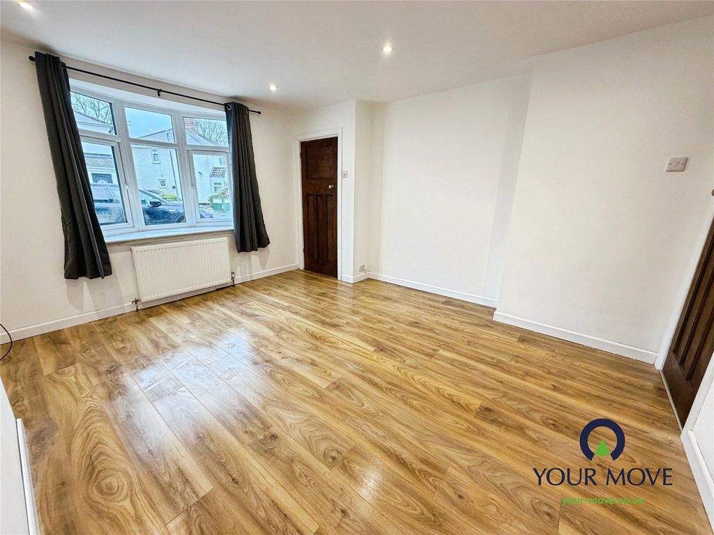 Property photo 2 of 18 Picture No. 01