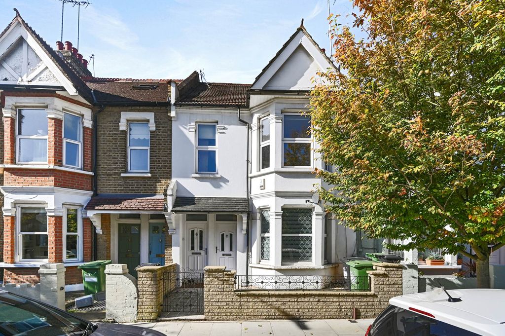 Property photo 2 of 13