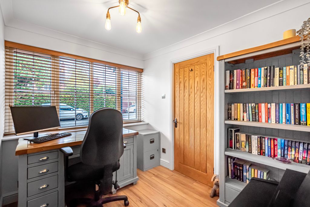 Property photo 3 of 20