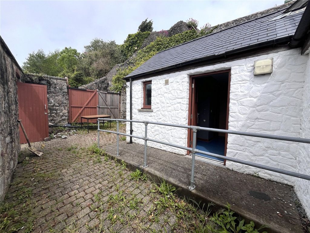 Property photo 2 of 14 Picture No. 01