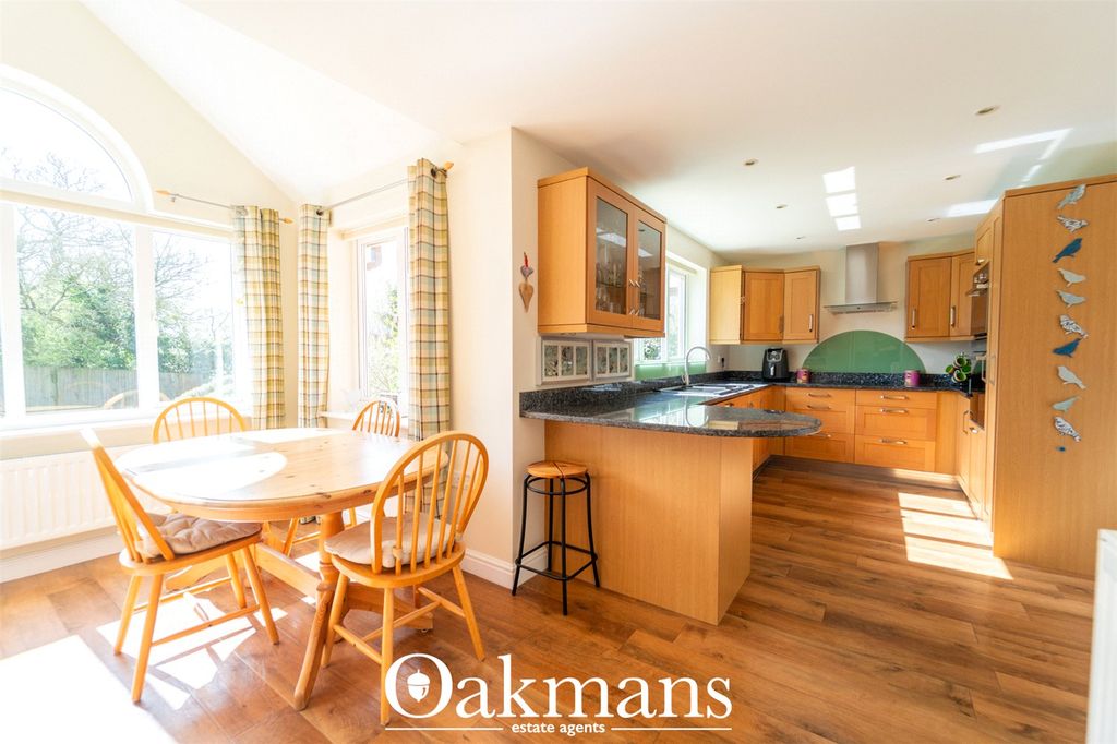 Property photo 2 of 43 Picture No. 19