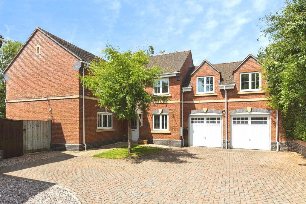 Property photo 1 of 23 Pbox-Img.Jpg