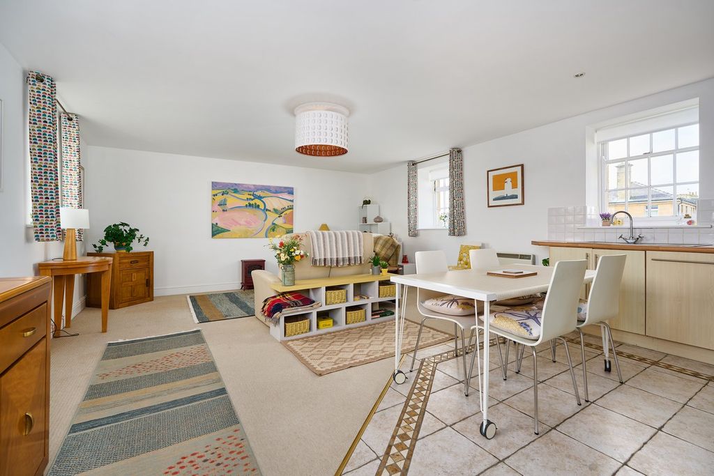 Additional image 9 of 2 bed flat for saleSt Georges Court, Semington BA14