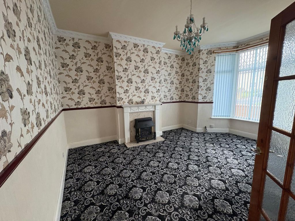 Property photo 3 of 14