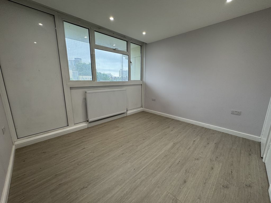 Property photo 1 of 18 Gallery