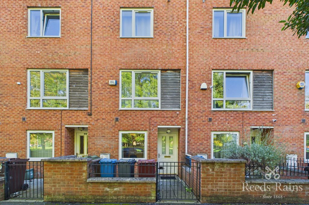 Property photo 1 of 15 Picture No. 19