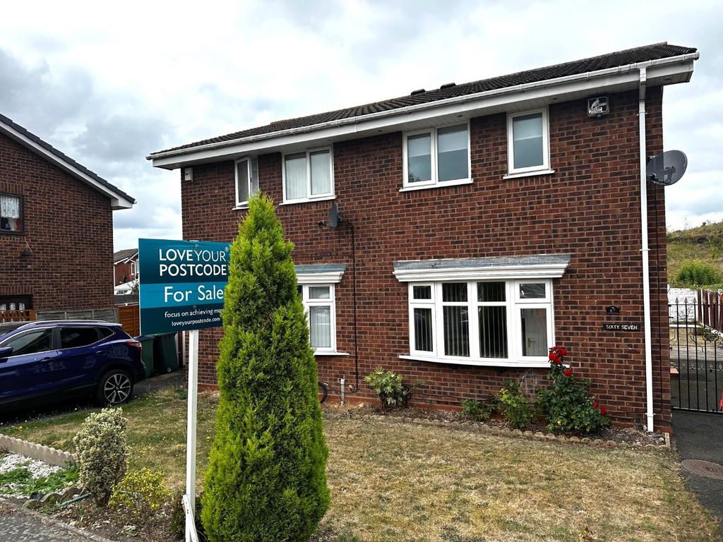 Property photo 1 of 16 67 Macdonalds Close Front.Jpeg