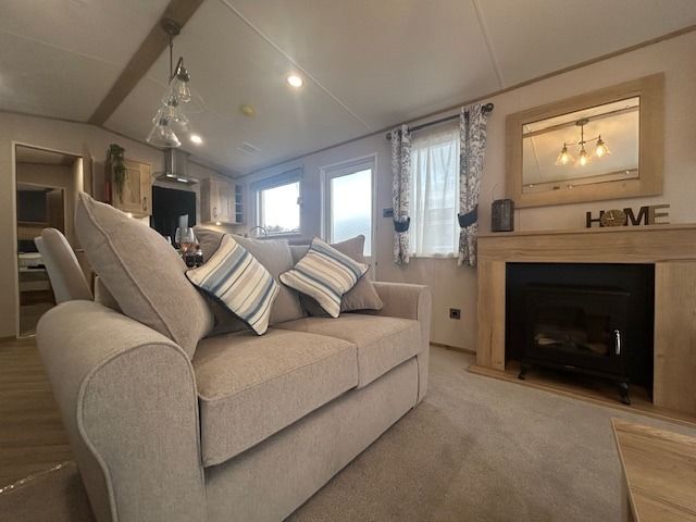 Property photo 3 of 12 Img 1815