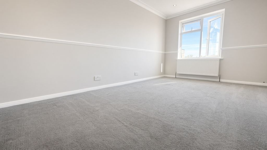 Property photo 2 of 6 Z6Err
