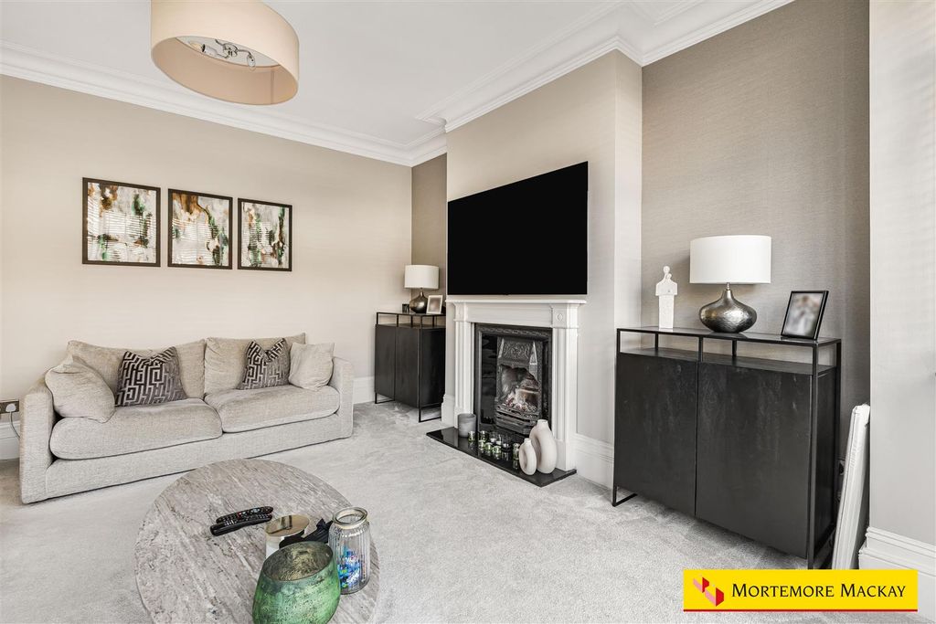 Property photo 3 of 29 12_70887_Watermarked.Jpg