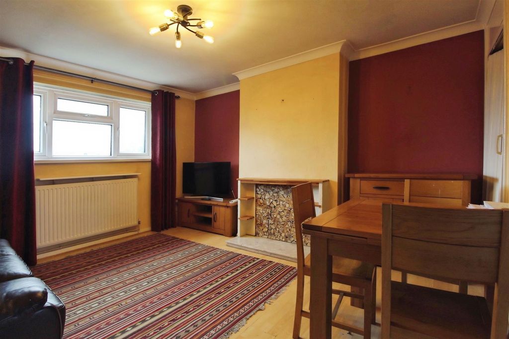 Property photo 3 of 11 38Fc1B45-Img_8656.Jpg