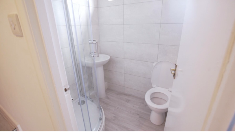 Property photo 3 of 8