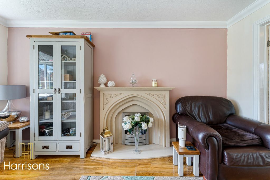 Property photo 3 of 39 5184845