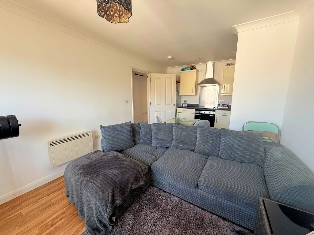 Property photo 2 of 6 1000179144