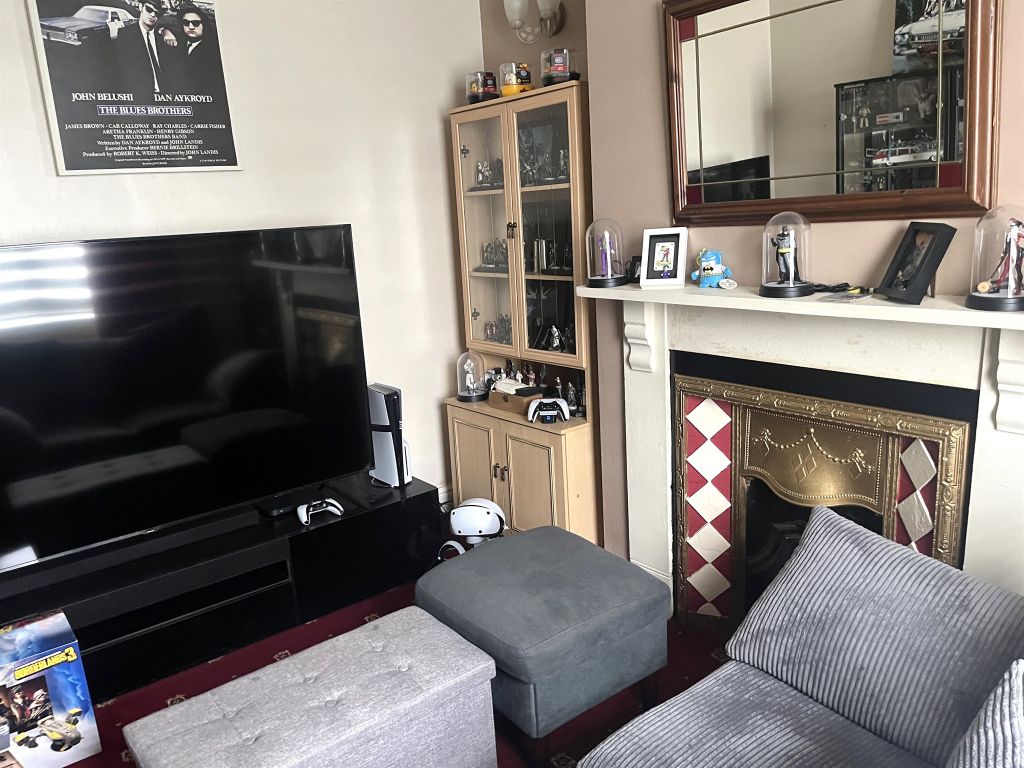 Property photo 3 of 5