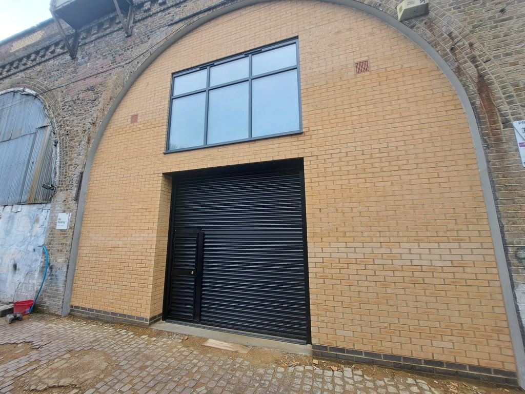 Property photo 1 of 4 An Office Room