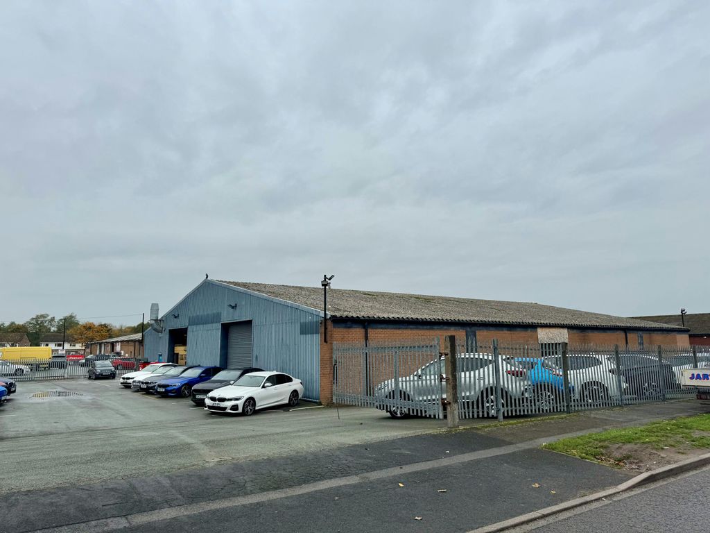 Property photo 1 of 7 5.Jpg