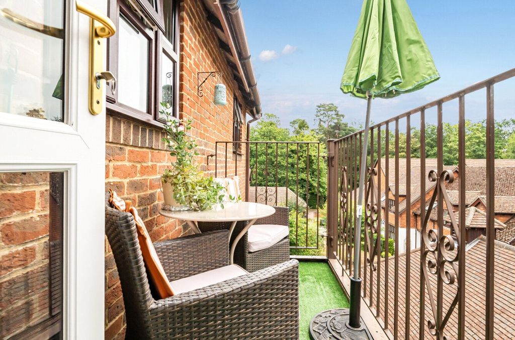 Property photo 3 of 16 Picture No. 22