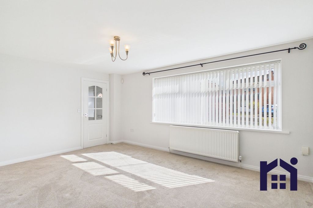 Property photo 3 of 34