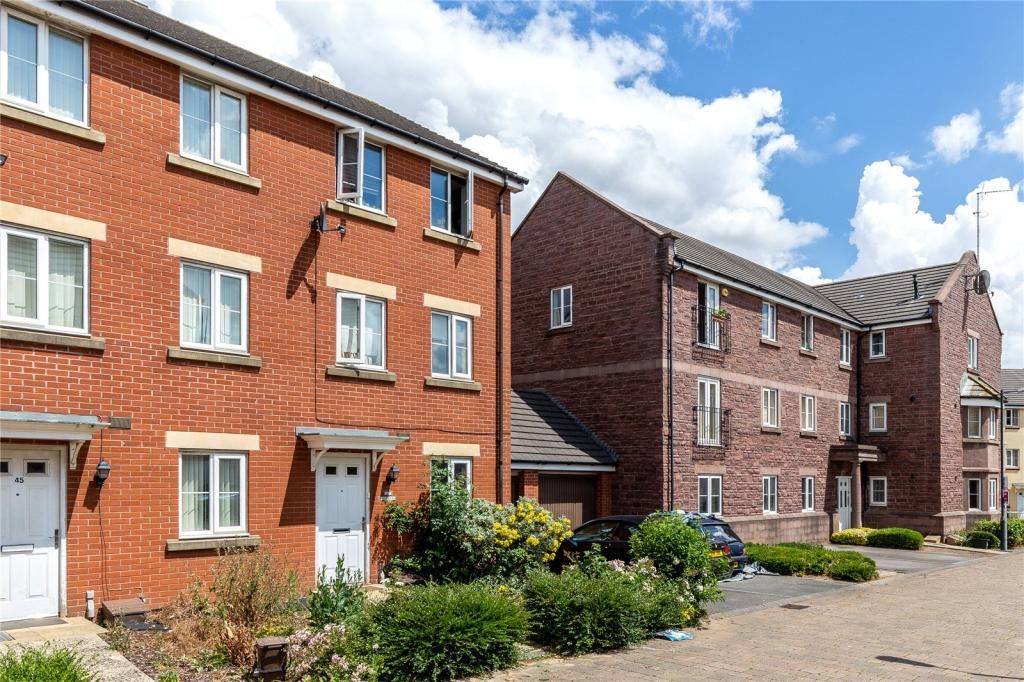 Property photo 1 of 9 Photo 0