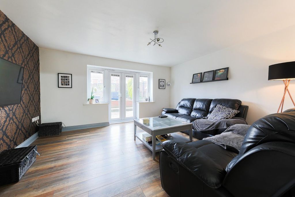 Property photo 2 of 16 Living Room